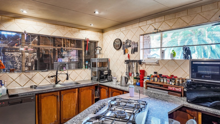 3 Bedroom Property for Sale in Olifantsnek North West